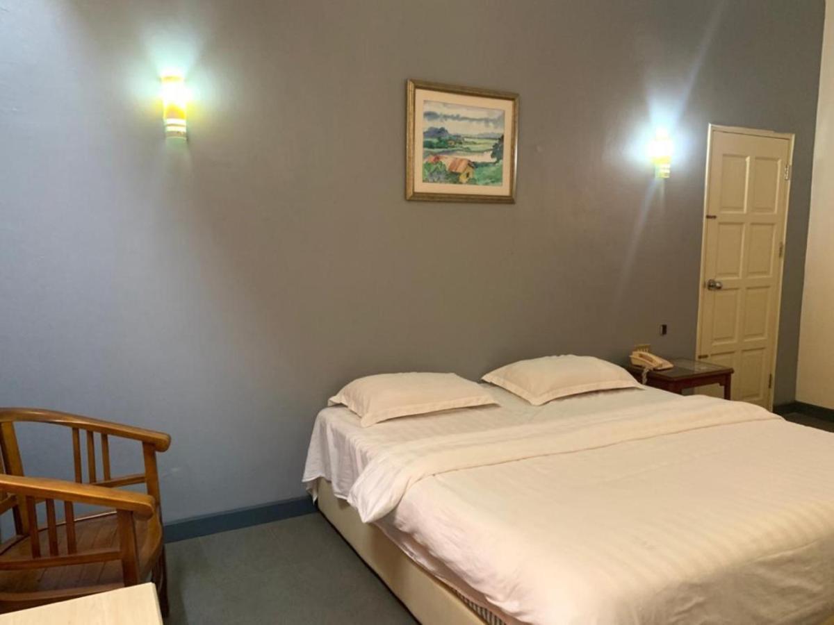 Super Oyo Capital O 90146 Alh Continental Resort Karak Экстерьер фото