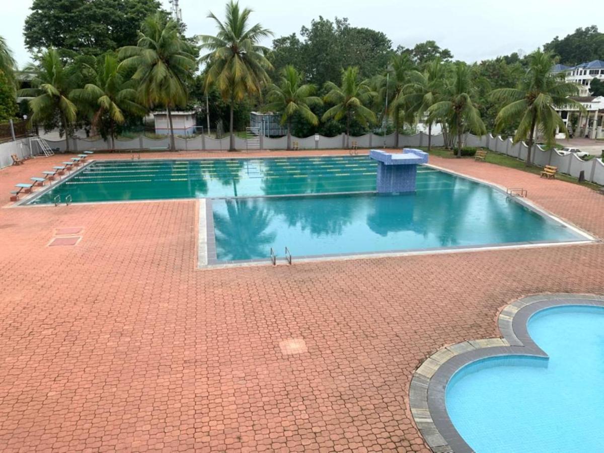 Super Oyo Capital O 90146 Alh Continental Resort Karak Экстерьер фото