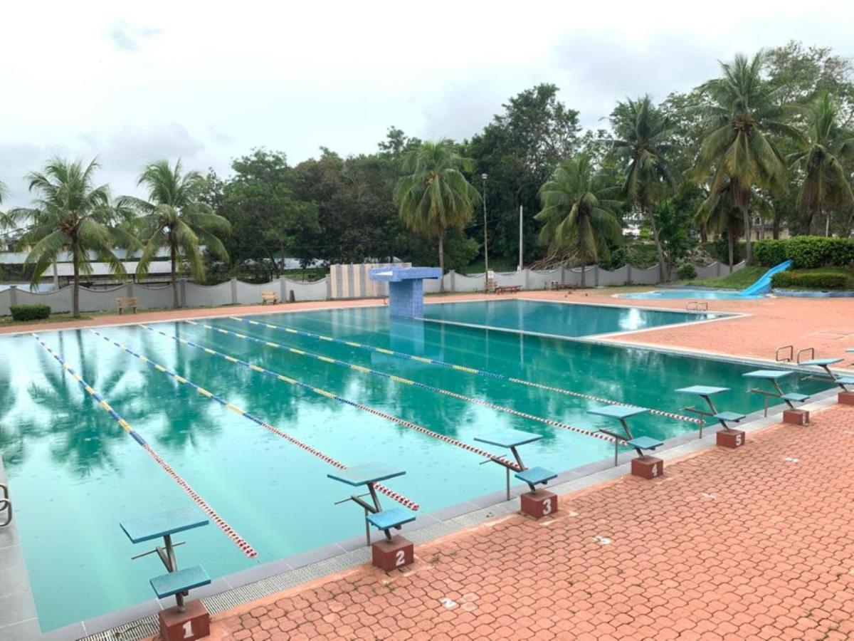 Super Oyo Capital O 90146 Alh Continental Resort Karak Экстерьер фото